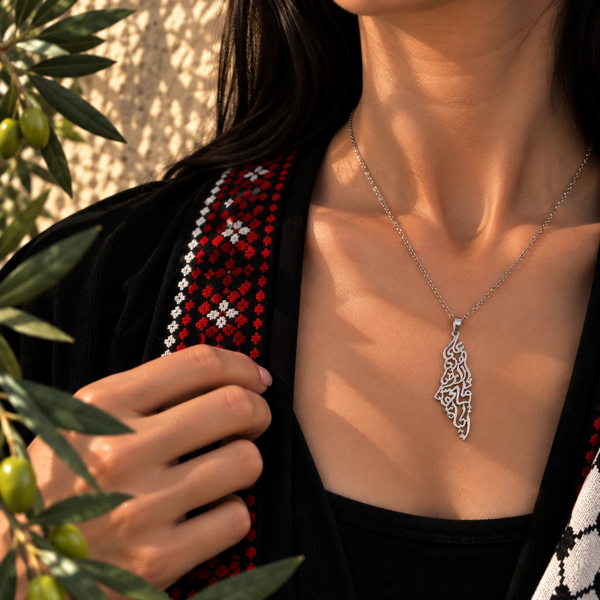 Palestine Calligraphy Necklace, detail view