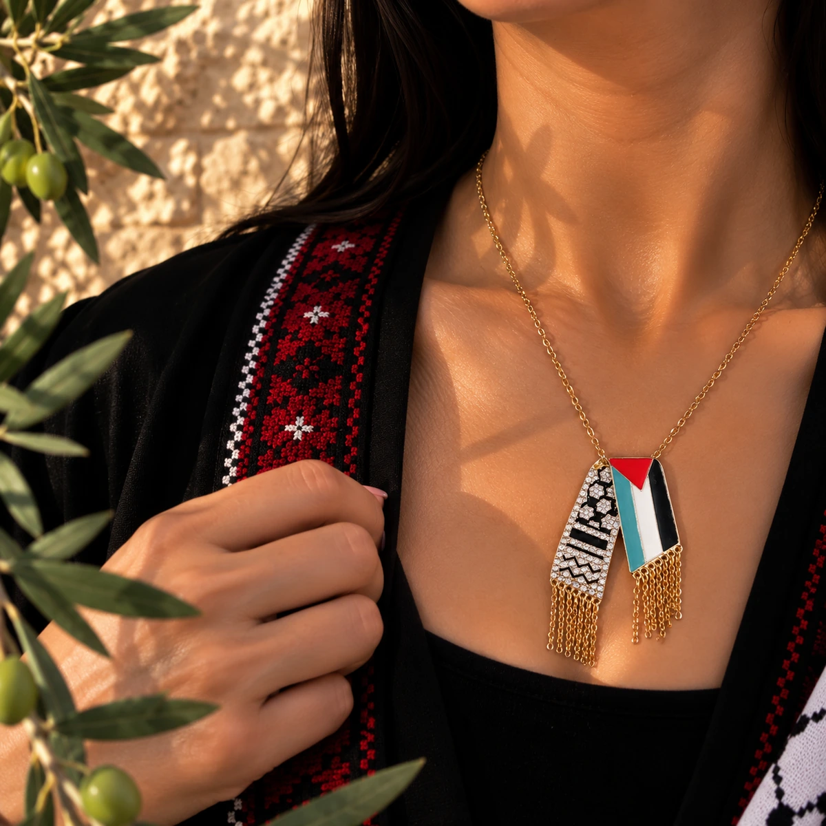 Palestinian Flag Keffiyeh Necklace, detail view
