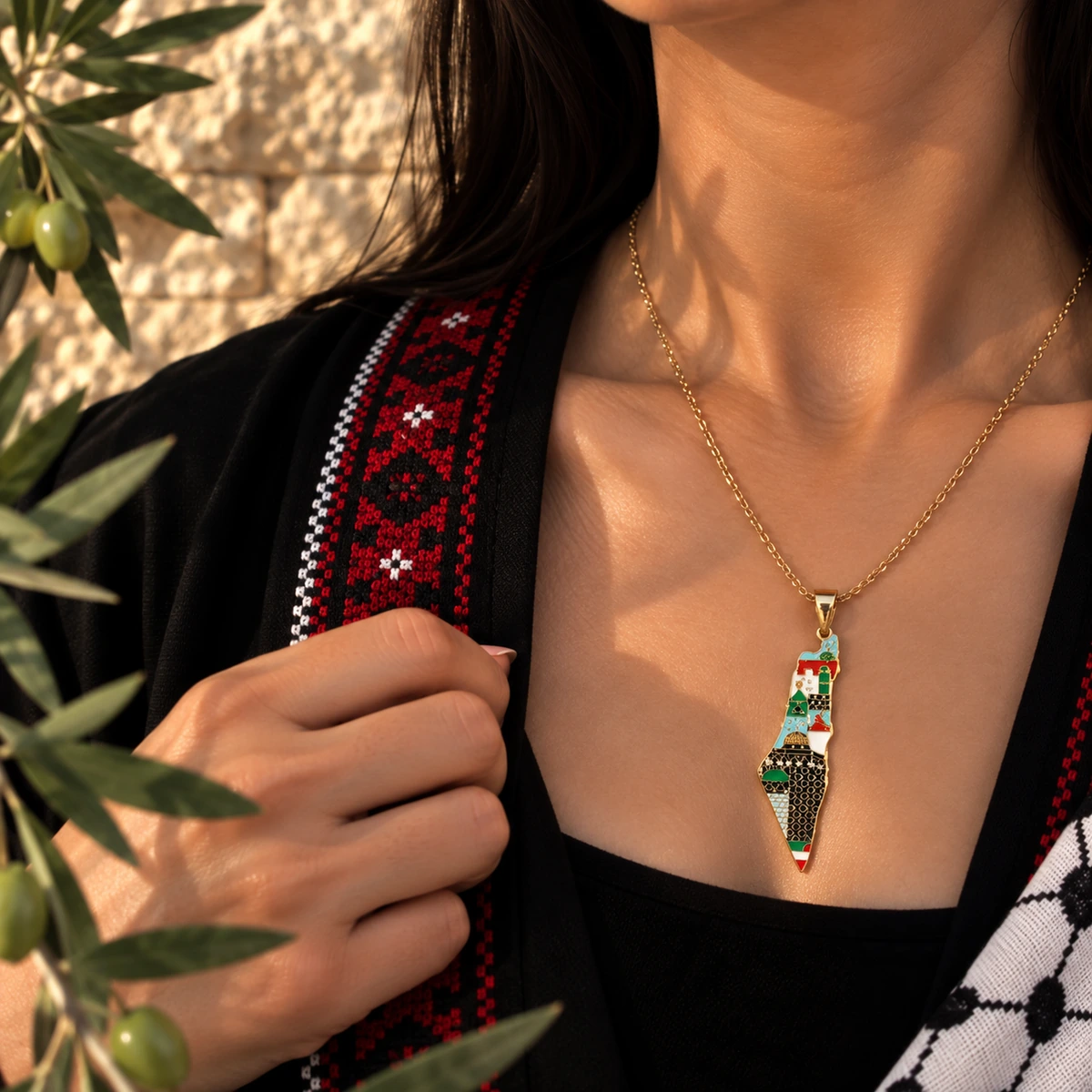 Green Palestine Mosaic Necklace, detail view