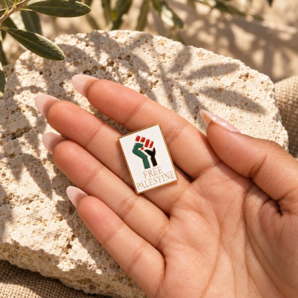 Free Palestine Fist Pin