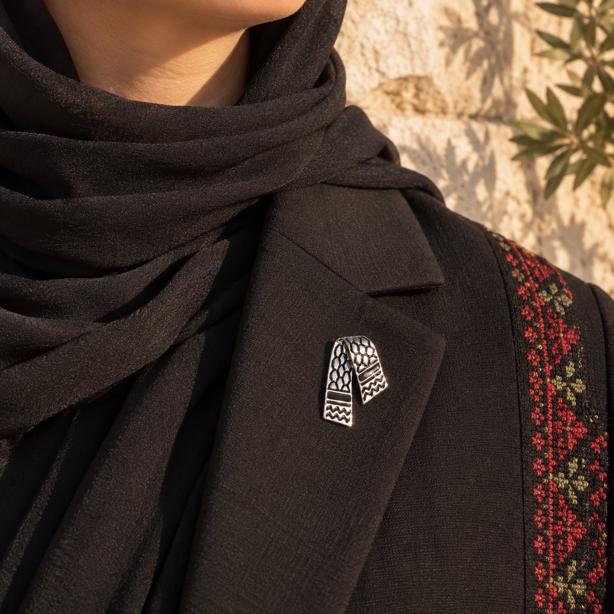 Keffiyeh Scarf Pin Silver - Image 2