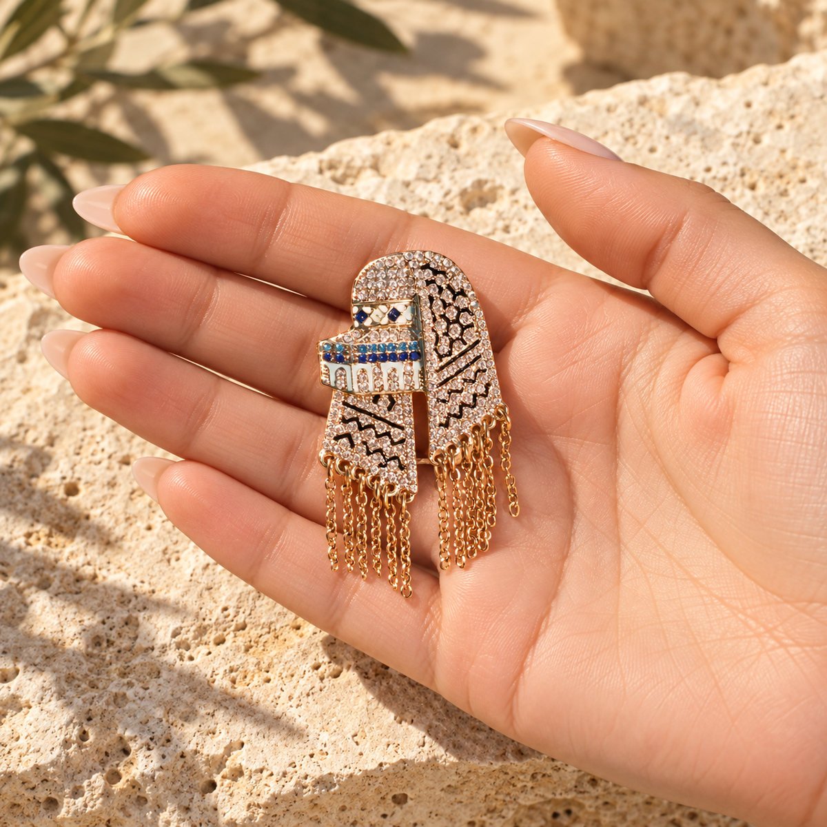 Keffiyeh Chain Brooch Gold