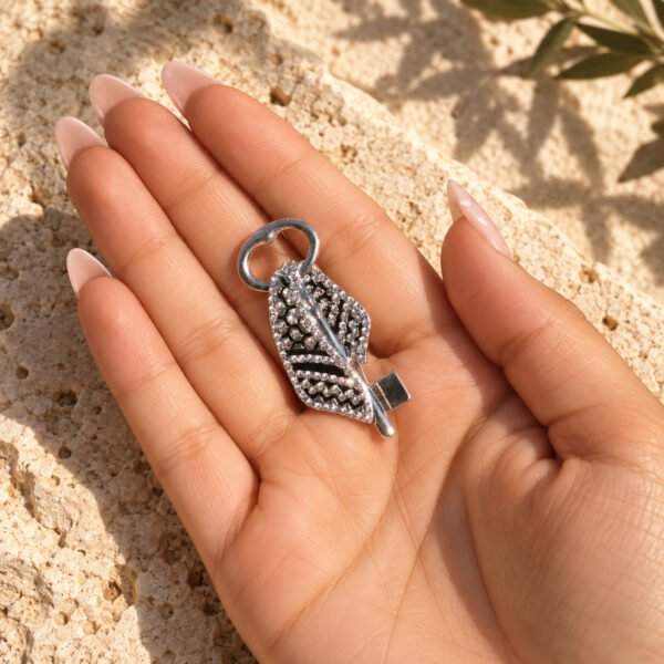Keffiyeh Key Brooch Silver